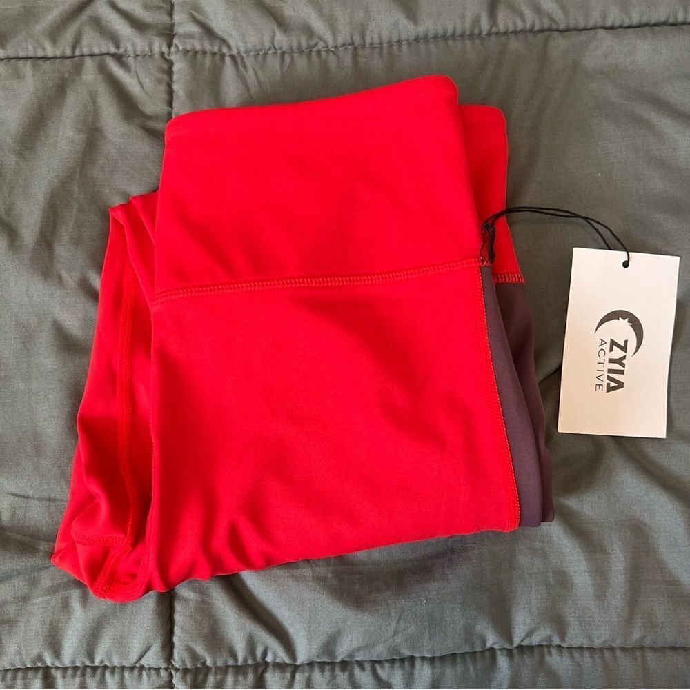 Zyia Red Royalty Stripe Light N Tight High Rise Legging Size 12 New With Tag